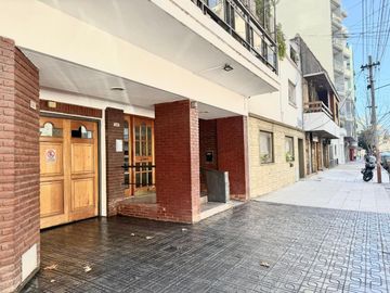 DEPARTAMENTO 4 AMB CON COCHERA EN LANUSITA