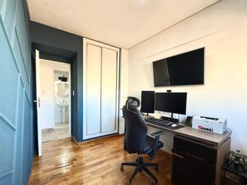 DEPARTAMENTO 4 AMB CON COCHERA EN LANUSITA