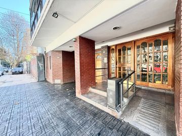 DEPARTAMENTO 4 AMB CON COCHERA EN LANUSITA