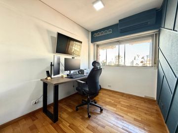 DEPARTAMENTO 4 AMB CON COCHERA EN LANUSITA