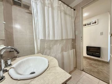 DEPARTAMENTO 4 AMB CON COCHERA EN LANUSITA