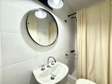 DEPARTAMENTO 4 AMB CON COCHERA EN LANUSITA