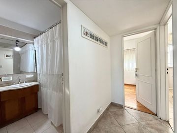 DEPARTAMENTO 4 AMB CON COCHERA EN LANUSITA