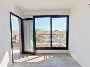 Depto Venta Duplex 3 amb con Terraza coch. V López