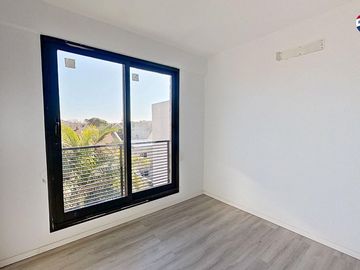 Depto Venta Duplex 3 amb con Terraza coch. V López