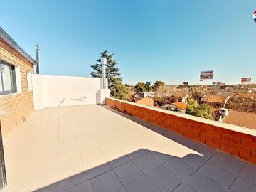 Depto Venta Duplex 3 amb con Terraza coch. V López