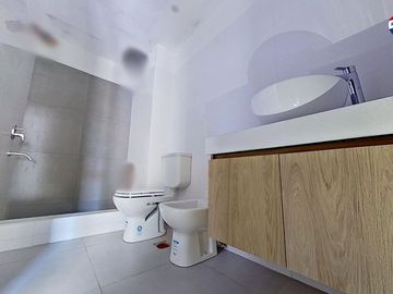 Departamento en Venta. 2 amb. c/ cochera V. López