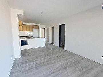 Departamento en Venta. 2 amb. c/ cochera V. López