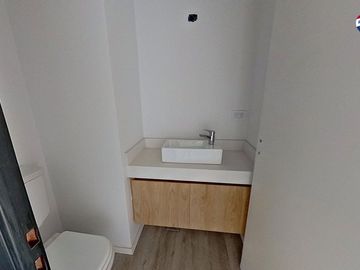 Departamento en Venta. 2 amb. c/ cochera V. López