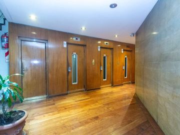 VENTA, DEPARTAMENTO 4 AMBIENTES C/BAICON AL FRENTE