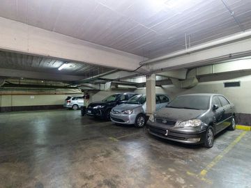 VENTA, DEPARTAMENTO 4 AMBIENTES C/BAICON AL FRENTE