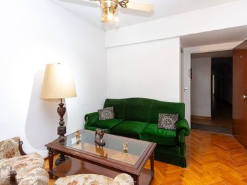 VENTA, DEPARTAMENTO 4 AMBIENTES C/BAICON AL FRENTE