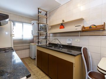 VENTA, DEPARTAMENTO 4 AMBIENTES C/BAICON AL FRENTE