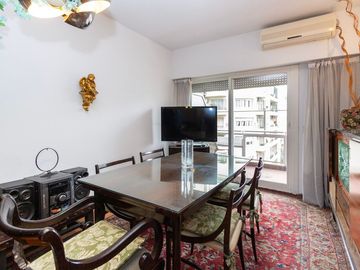 VENTA, DEPARTAMENTO 4 AMBIENTES C/BAICON AL FRENTE