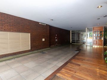 VENTA, DEPARTAMENTO 4 AMBIENTES C/BAICON AL FRENTE