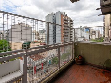 VENTA, DEPARTAMENTO 4 AMBIENTES C/BAICON AL FRENTE