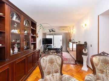 VENTA, DEPARTAMENTO 4 AMBIENTES C/BAICON AL FRENTE