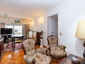 VENTA, DEPARTAMENTO 4 AMBIENTES C/BAICON AL FRENTE