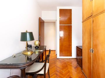 VENTA, DEPARTAMENTO 4 AMBIENTES C/BAICON AL FRENTE