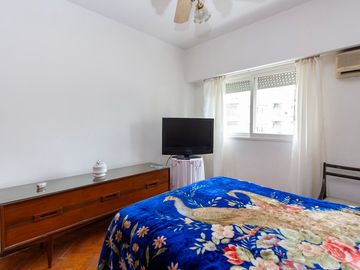 VENTA, DEPARTAMENTO 4 AMBIENTES C/BAICON AL FRENTE