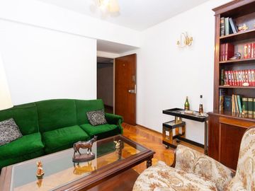 VENTA, DEPARTAMENTO 4 AMBIENTES C/BAICON AL FRENTE