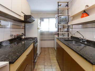 VENTA, DEPARTAMENTO 4 AMBIENTES C/BAICON AL FRENTE
