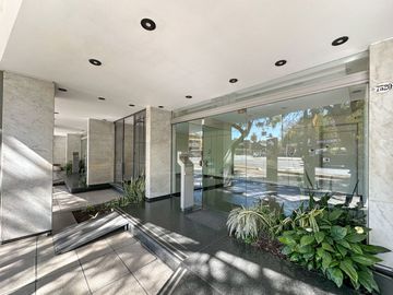 Piso c/Balcón al fte y vista al rio Nuñez CABA