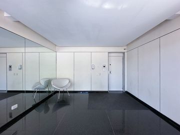 Piso c/Balcón al fte y vista al rio Nuñez CABA