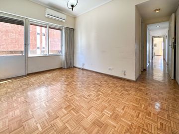 Piso c/Balcón al fte y vista al rio Nuñez CABA