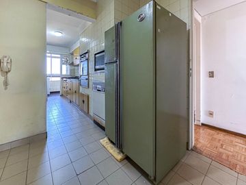 Piso c/Balcón al fte y vista al rio Nuñez CABA