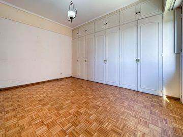 Piso c/Balcón al fte y vista al rio Nuñez CABA