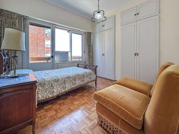 Piso c/Balcón al fte y vista al rio Nuñez CABA