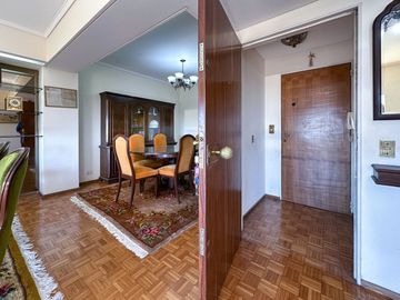 Piso c/Balcón al fte y vista al rio Nuñez CABA