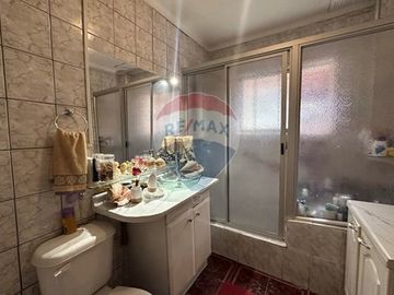 Hermosa Casa / Recoleta -  Tranquilo y Seguro