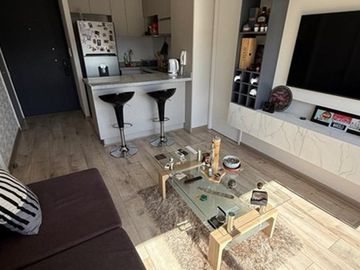 Bien ubicado departamento