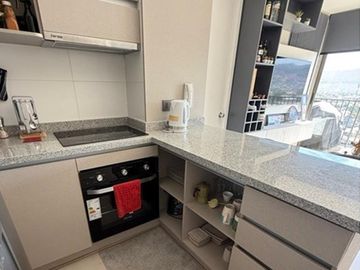 Bien ubicado departamento