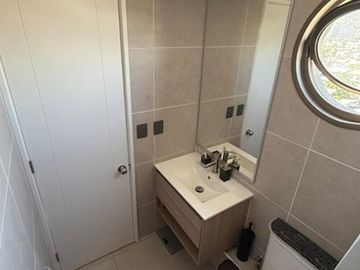 Bien ubicado departamento