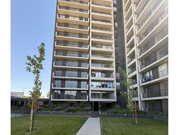 Bien ubicado departamento