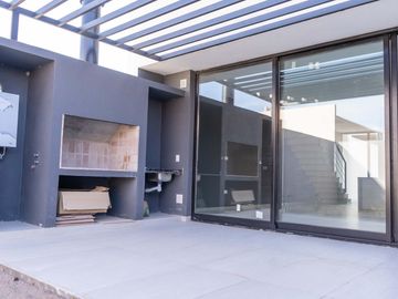 Duplex venta exclusivo en Nobu Town 3 dormitorios 3 baños