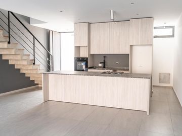 Duplex venta exclusivo en Nobu Town 3 dormitorios 3 baños