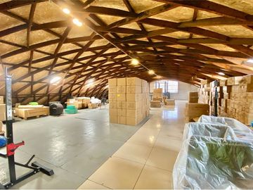 Gran ubicación, industria, bodega, taller.