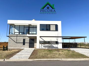 Casa - San Sebastian - Area 7 - Lote 184