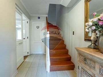 Casa Condominio/ Gasto Comun bajo