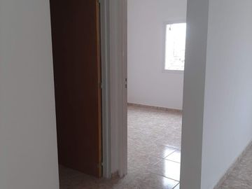 Vende Departamento I  2 Dormitorios en General Roca Zona  IUPA