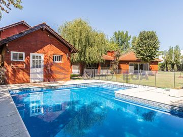 Casa en venta en Barrio Santa Ana, Moreno