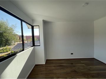 Hermosa y amplia  casa en venta