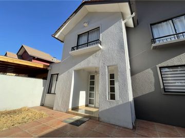 Hermosa y amplia  casa en venta