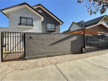 Hermosa y amplia  casa en venta