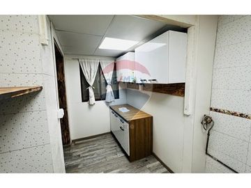 Moderna Casa Familiar en Venta en Buin