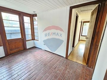 Las Condes: Casa Espaciosa y Céntrica